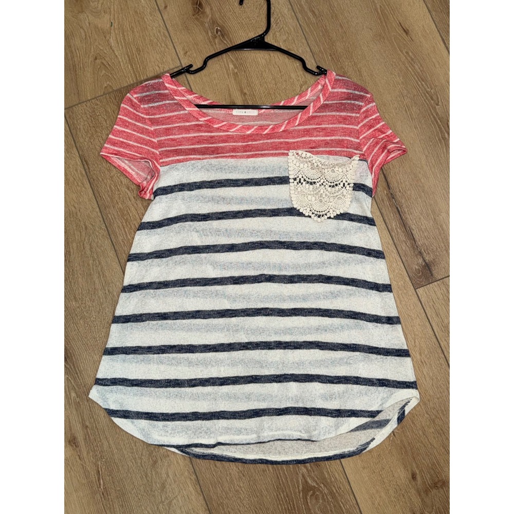 Time and Chill Women Striped Short Sleeve Top Crochet Lace Pocket Red Blue White